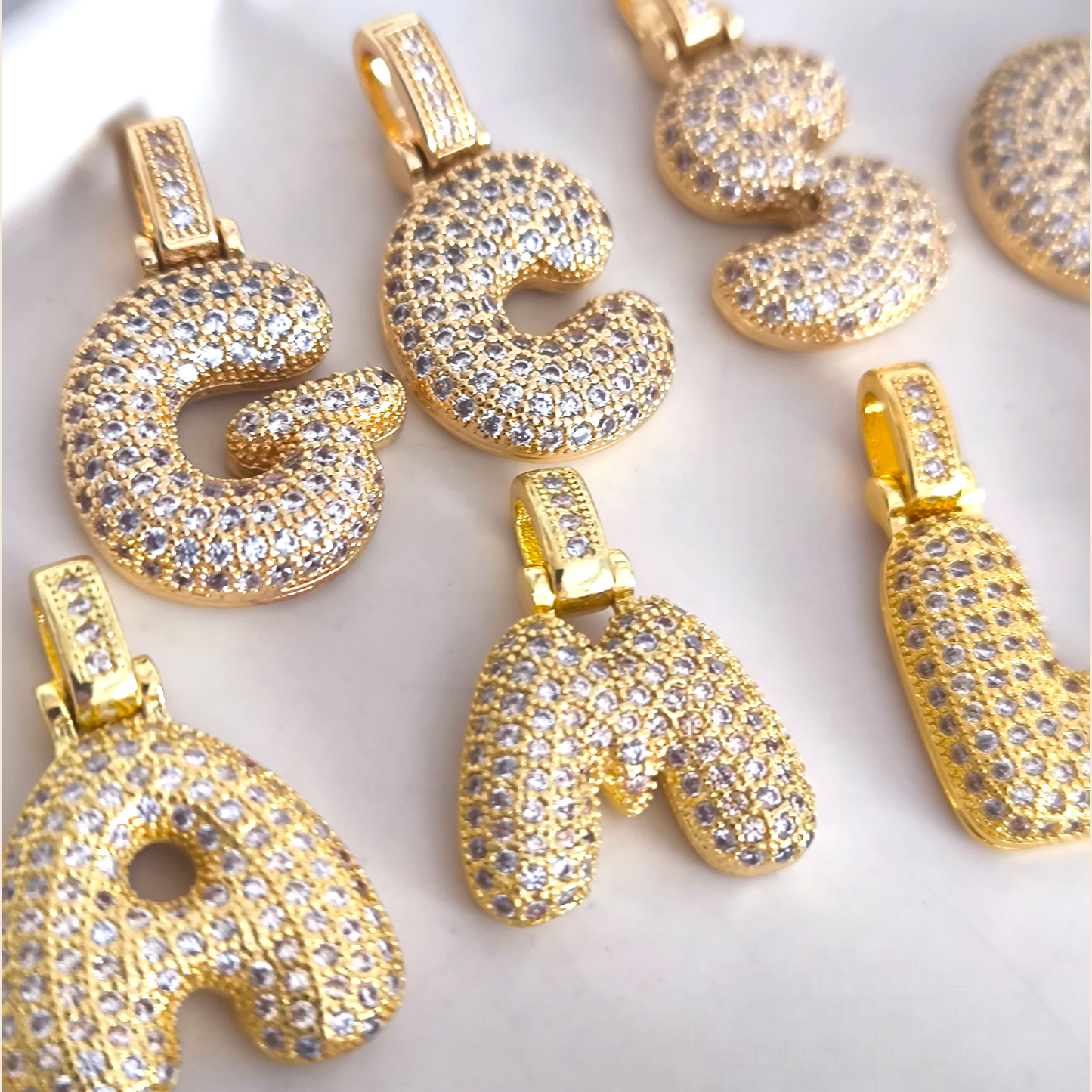 Inicial Zircón
