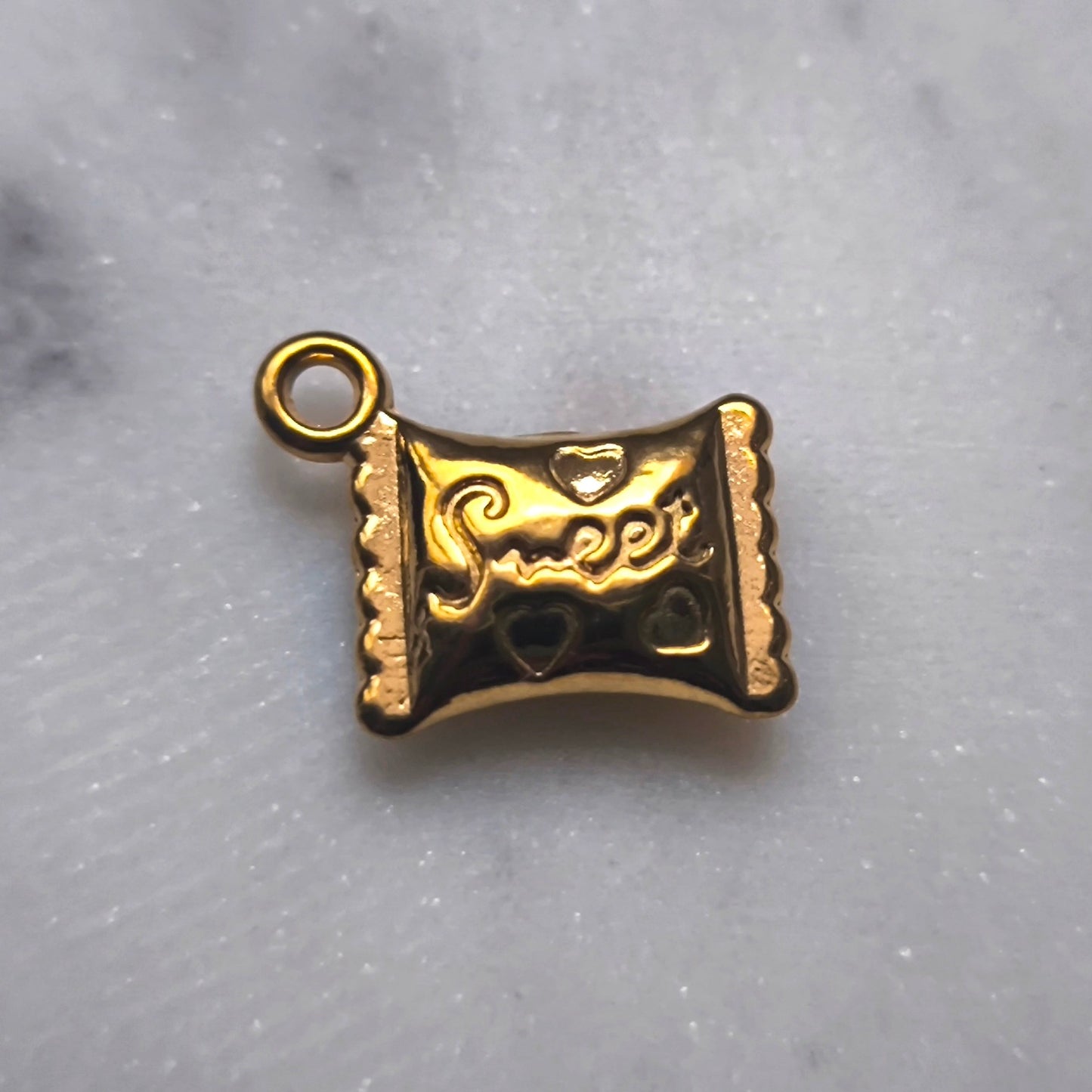 Charm Caramelo