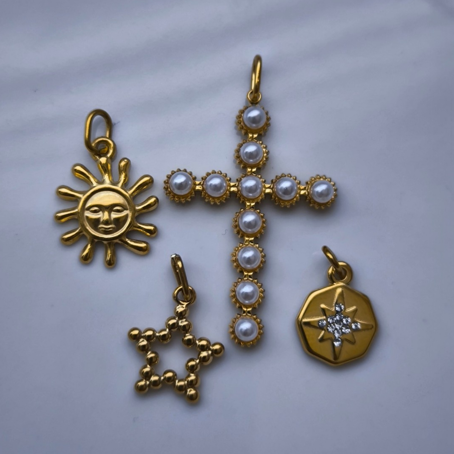 Charm Cruz Perla