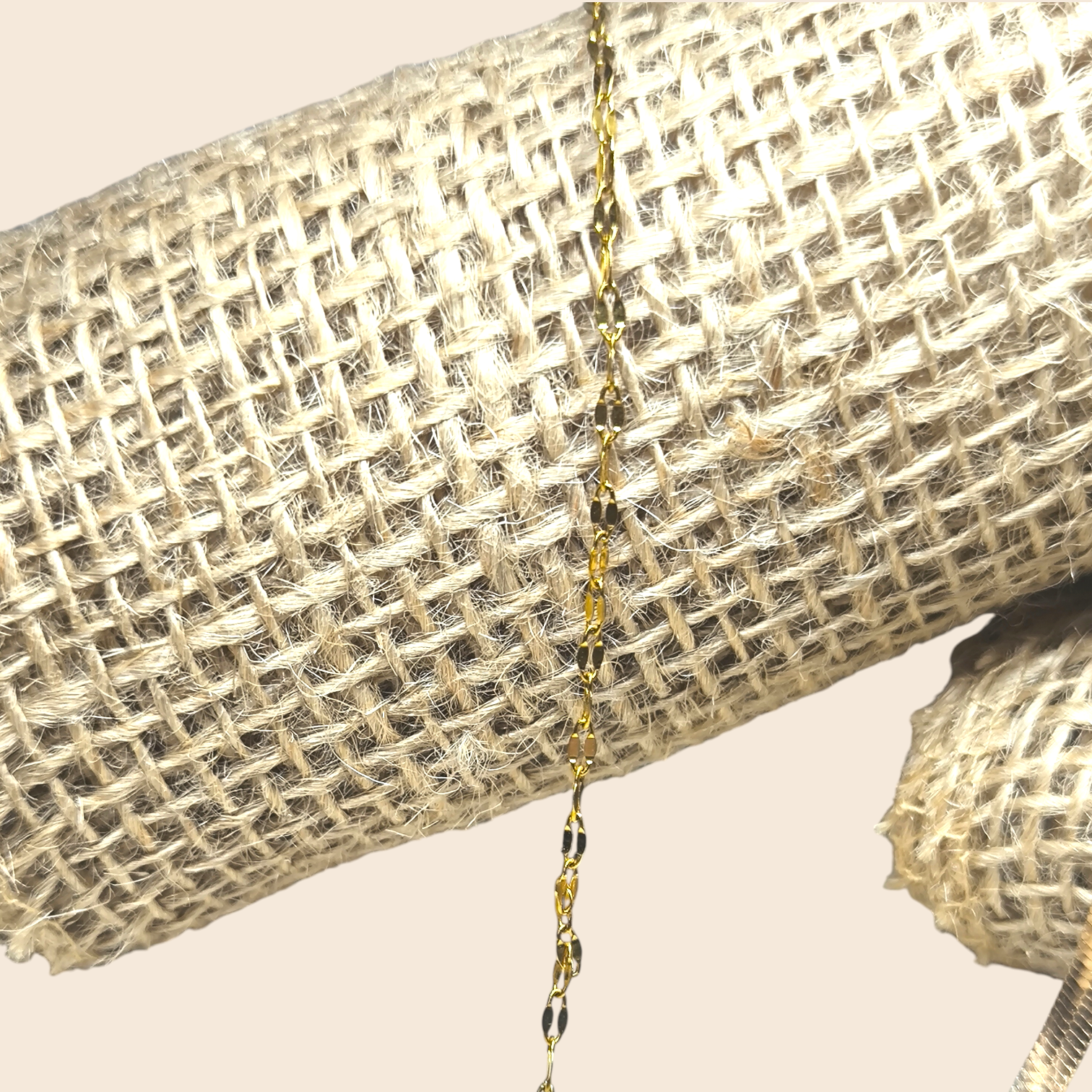 Pulsera Hilo Geométrico