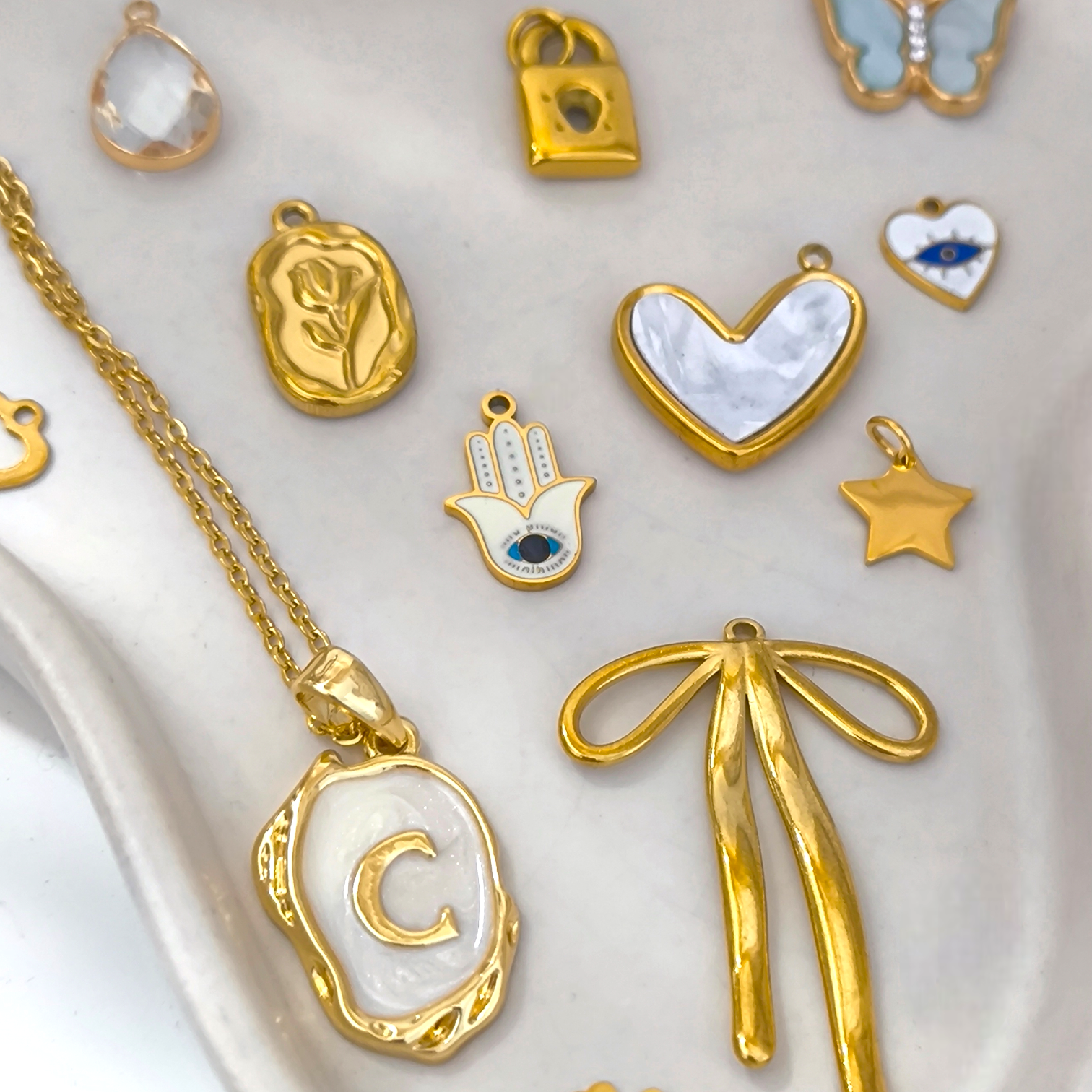 Charm Medalla Ovalada Flor