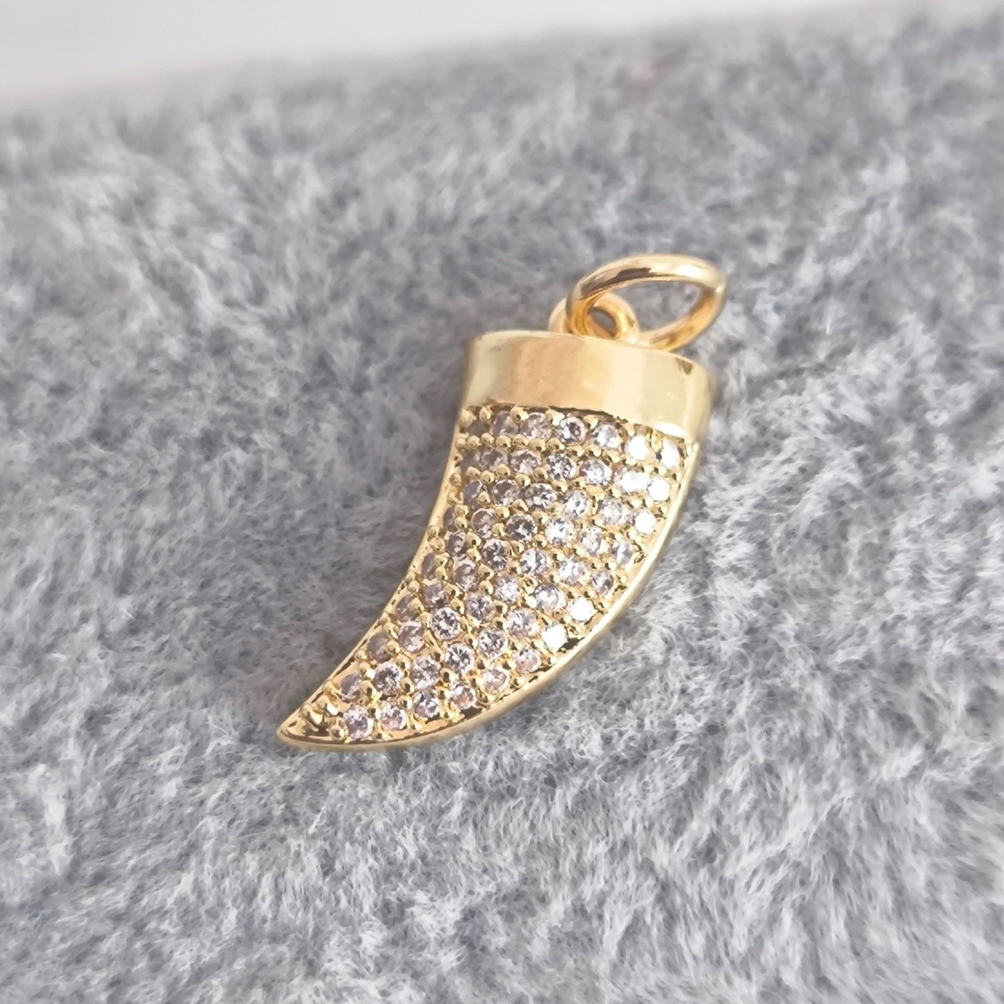 CHARM CUERNO DE CIRCONITA – LUCKY PROTECTION