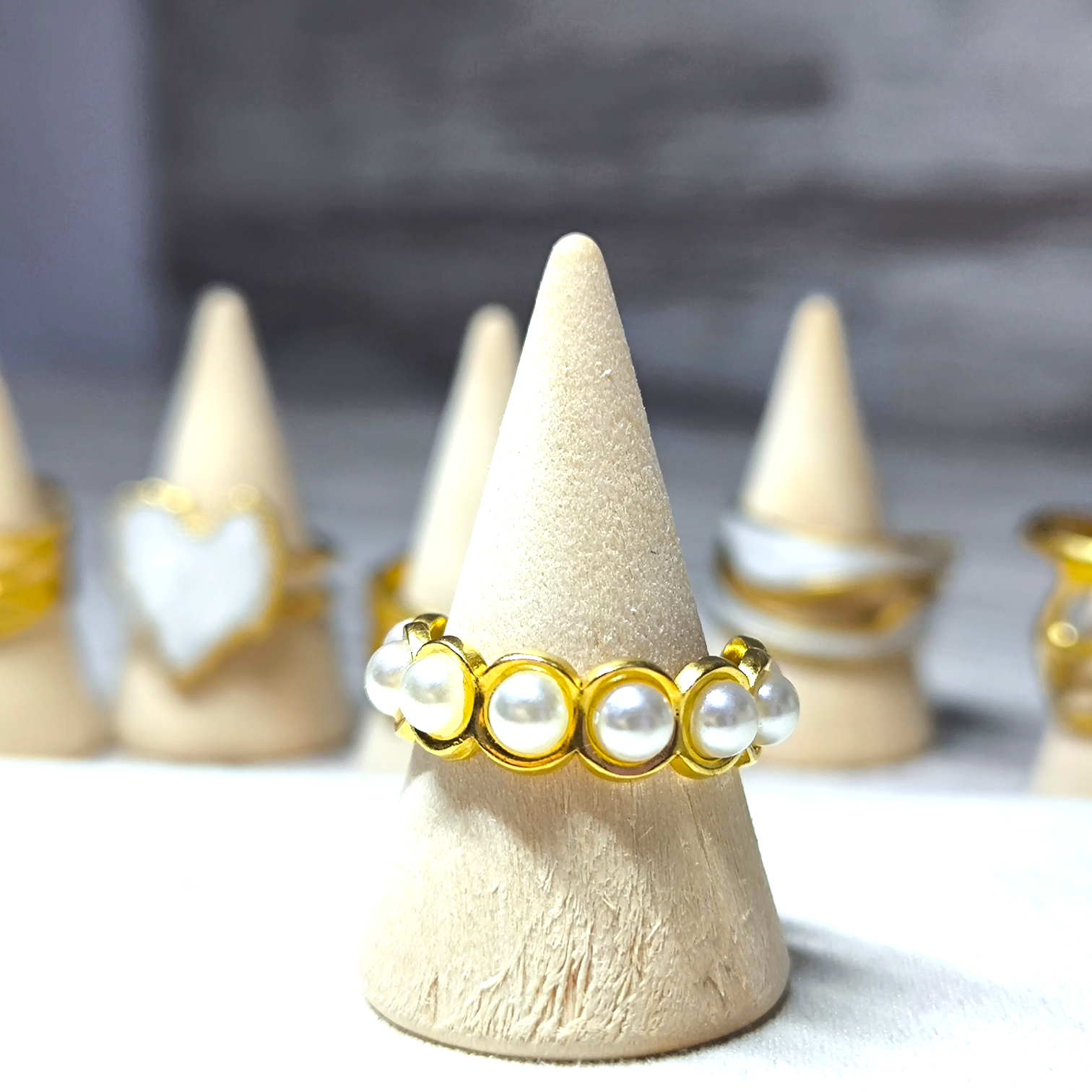 WAVE PEARL — Anillo Ondas con Perla