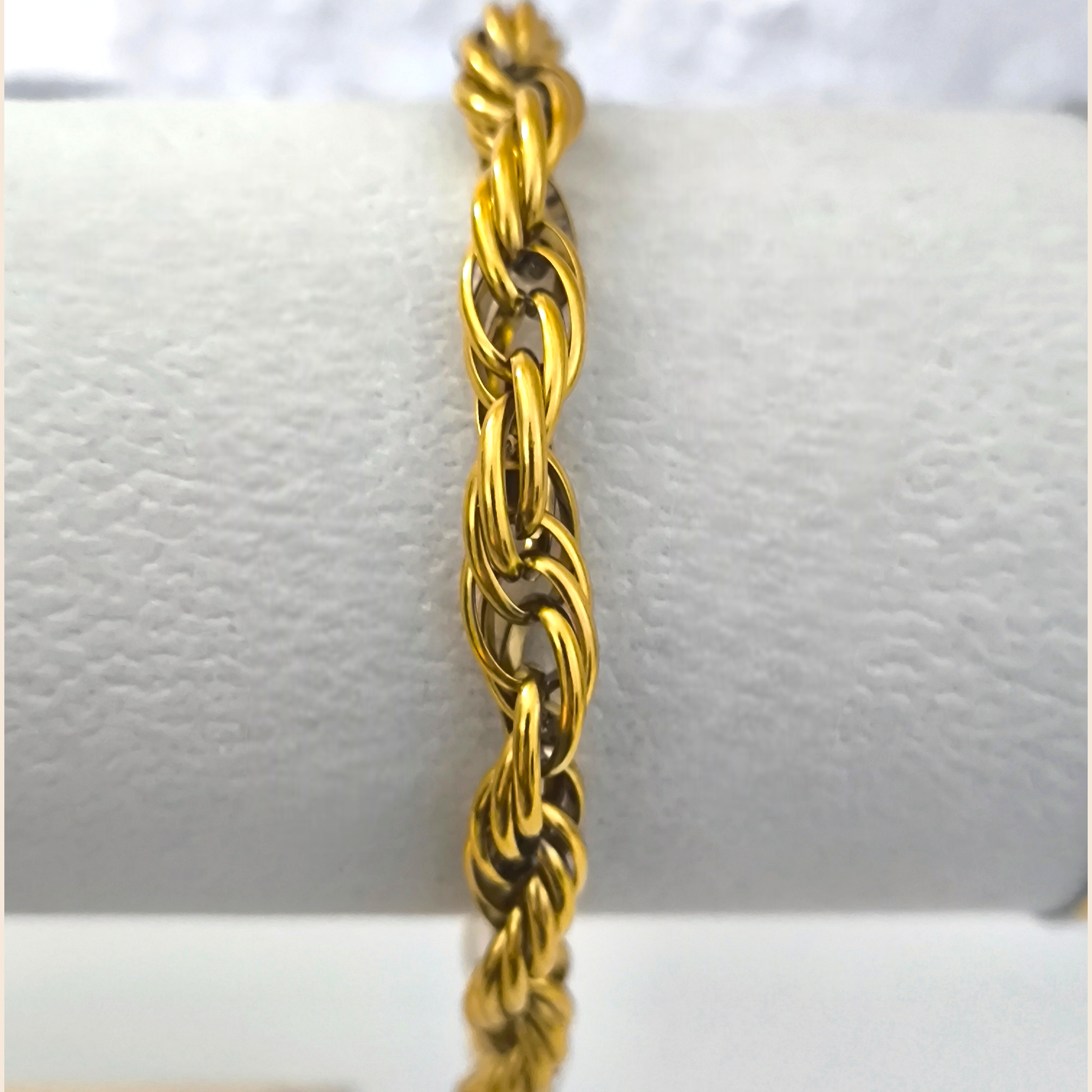 PULSERA GOLDEN BRAID