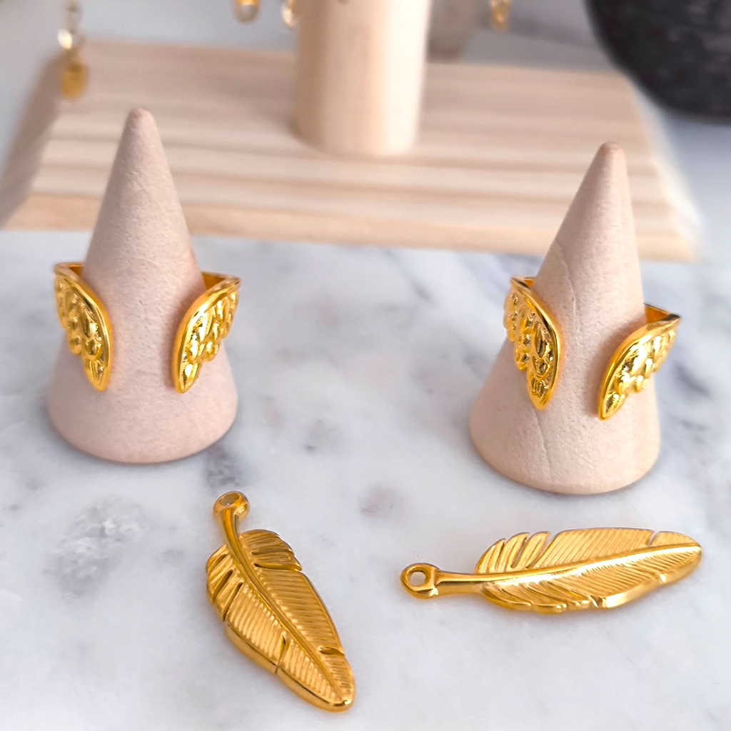 Anillo Abierto Alas Doradas