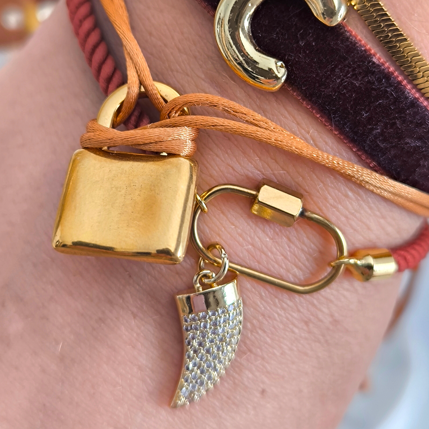 Charm Candado Eterno