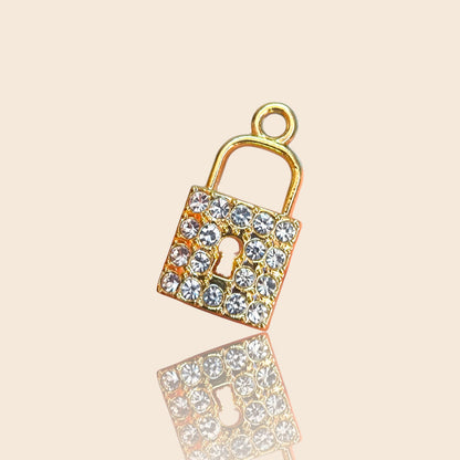 CHARM LOCK OF LIGHT