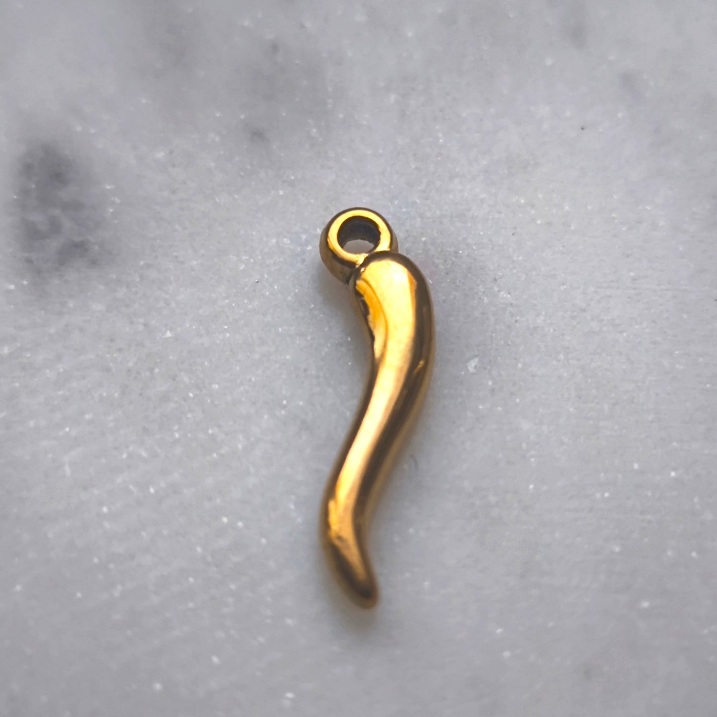 Charm Chile Dorado