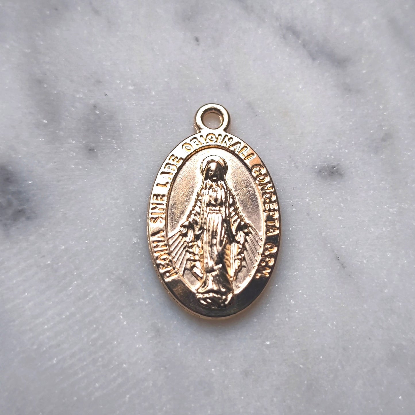 Charm Virgen María