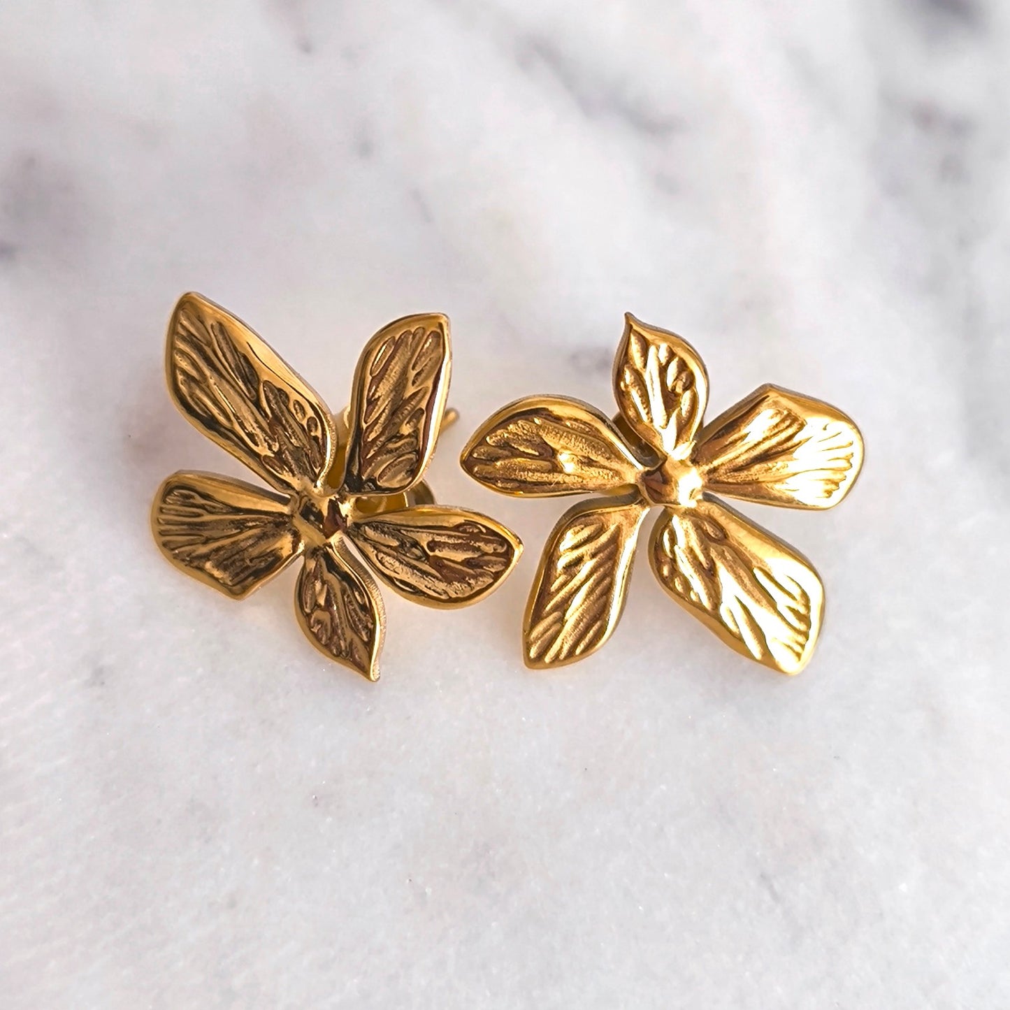 ARETES PÉTALO ENCANTADO