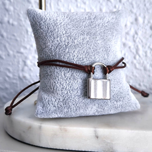 Pulsera Hilo Candado · plata