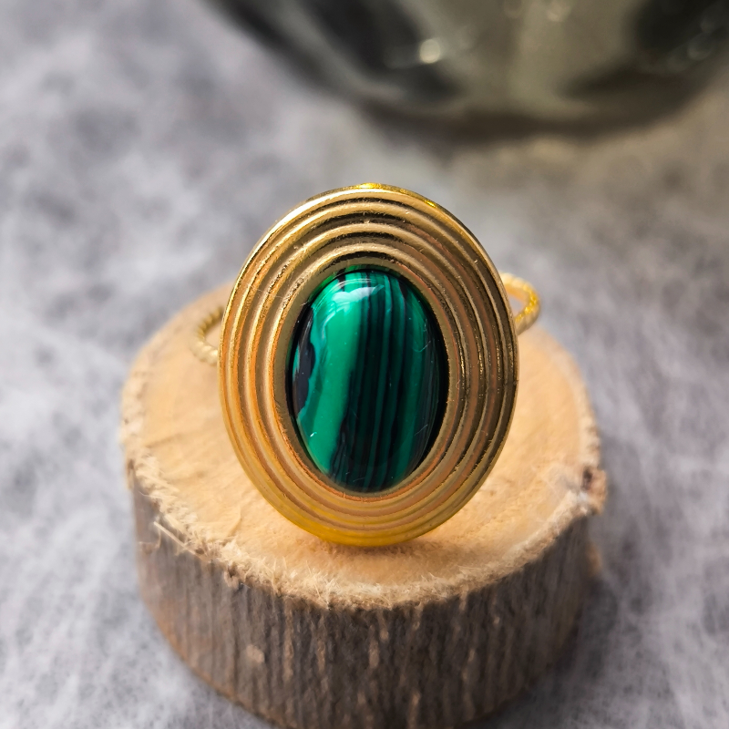 Anillo Ovalado de Doble Capa en Acero Inoxidable con Piedra Verde – Joyería Casual de Moda para Mujer