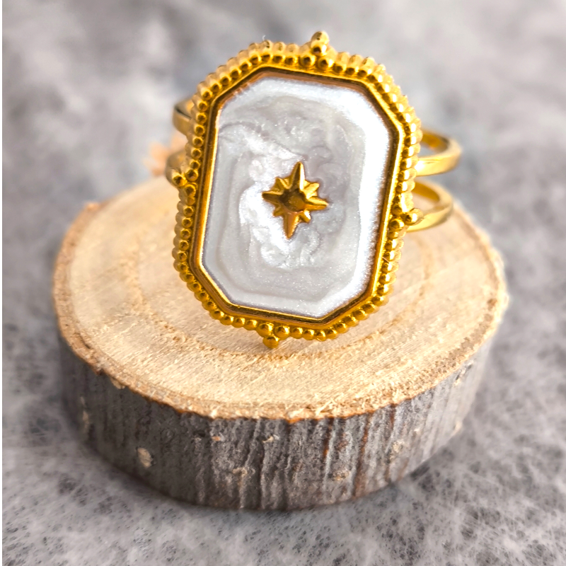 Anillo Abierto Vintage Francés en Acero de Titanio Platinado Dorado Antirrosa – Glamour Atemporal