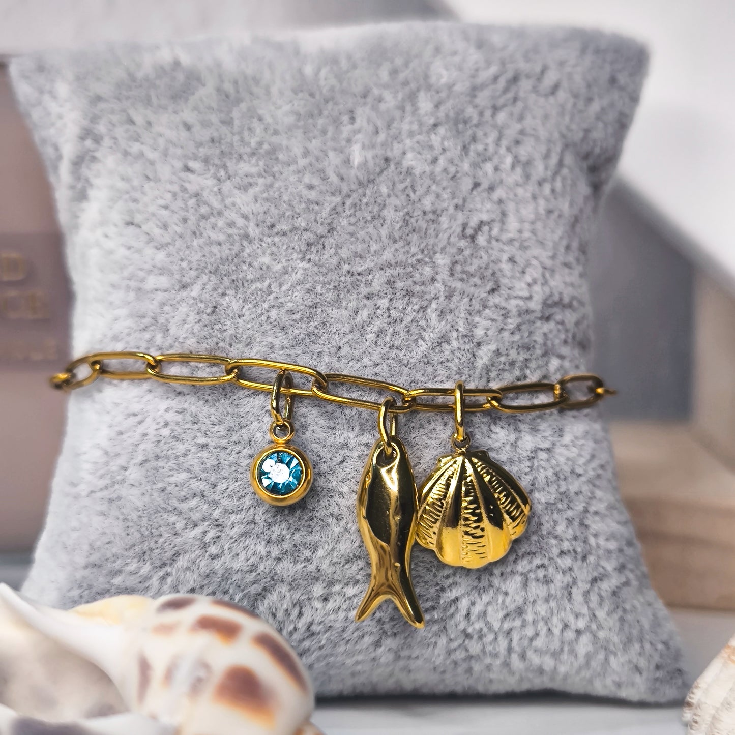 Charm Concha Marina