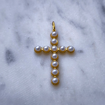 Charm Cruz Perla