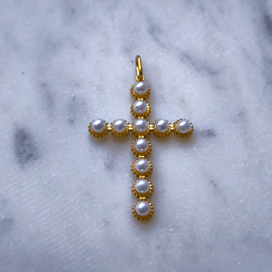 Charm Cruz Perla